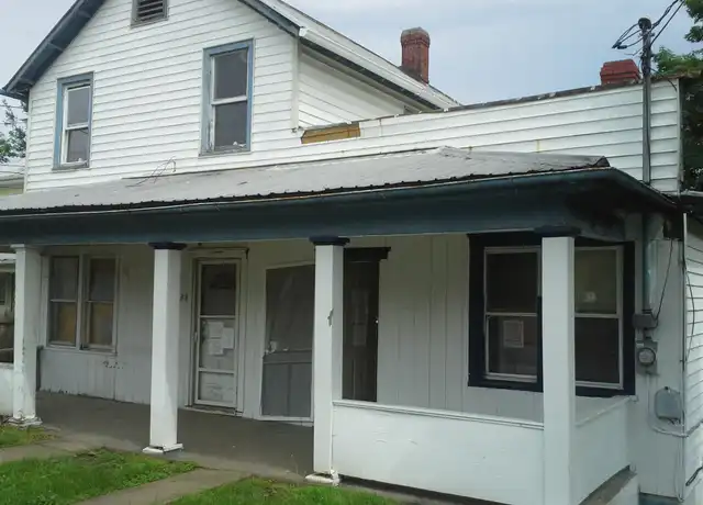 Property at 740 Winchester Ave, Martinsburg, WV, 25401, 2 beds, 1 bath, [object Object]