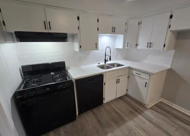 Property at 5 Oakview Dr, North Little Rock, AR, 72118, 3 beds, 1 bath, [object Object]