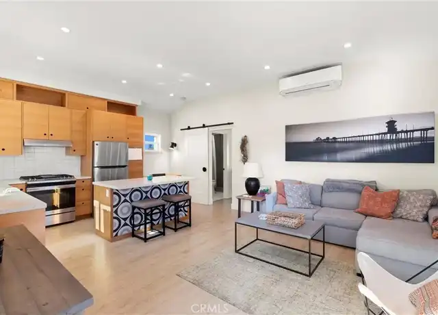 Property at 8395 Doncaster Dr, Huntington Beach, CA, 92646, 1 bed, 1 bath, [object Object]