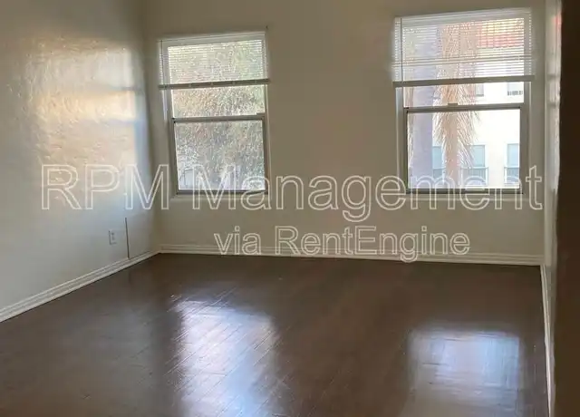 Property at 111 S Manhattan Pl Unit 201, Los Angeles, CA, 90004, 0 beds, 1 bath, [object Object]