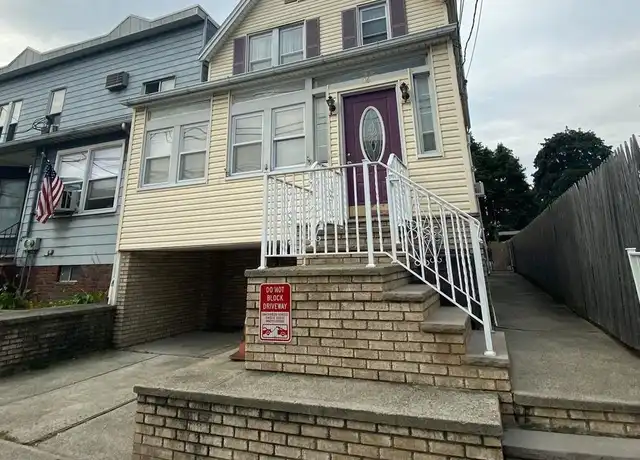 Property at 36 W 27th St Unit 2-2, Bayonne, NJ, 07002, 1 bed, 1 bath, [object Object]