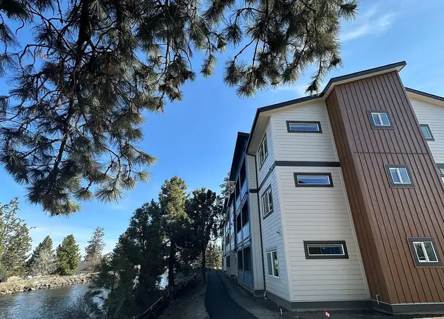 Photo of 61580 Brosterhous Rd, Bend, OR 97702