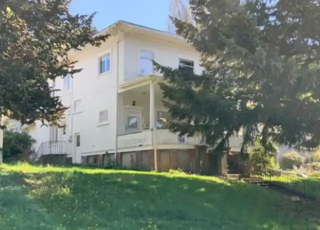 Property at 605 E Myrtle St Unit 605, Bellingham, WA, 98225, 1 bed, 1 bath, [object Object]