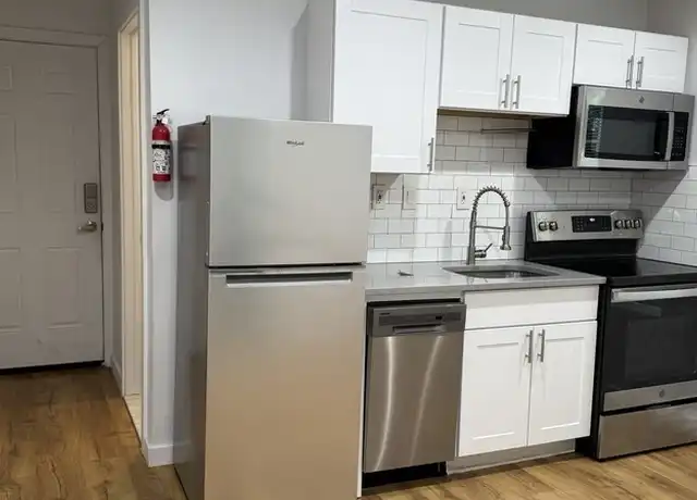 Property at 2904 Poplar St Unit 2R, Philadelphia, PA, 19130, 1 bed, 1 bath, [object Object]