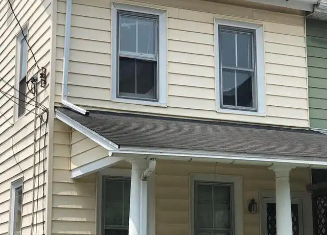 Property at 26 Central Ave, Berwyn, PA, 19312, 1 bed, 1 bath, [object Object]