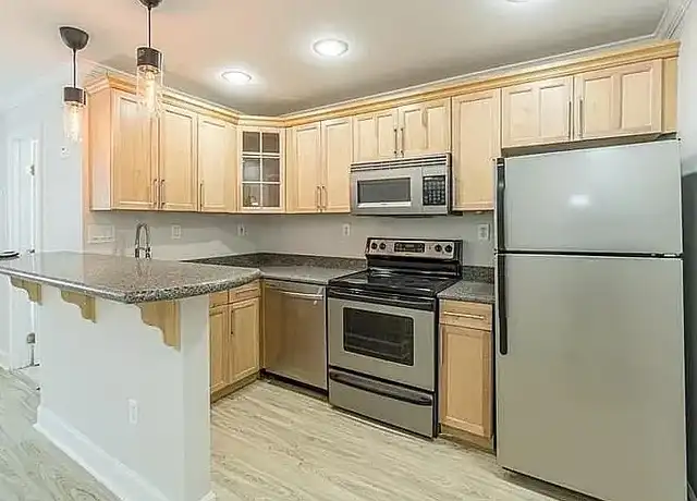 Property at French Quarter Apartments - 45 Sheridan Dr NE, Atlanta, GA, 30305, 1 bed, 1 bath, [object Object]
