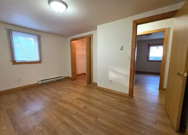 Property at 719 4th St NW, Minot, ND, 58703, 2 beds, 1 bath, [object Object]