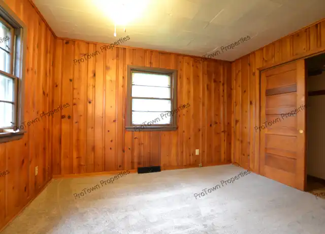 Property at 10 Riverview St Unit 5, North Aurora, IL, 60542, 1 bed, 1 bath, [object Object]