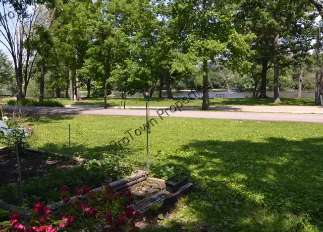 Property at 10 Riverview St Unit 6, North Aurora, IL, 60542, 1 bed, 1 bath, [object Object]