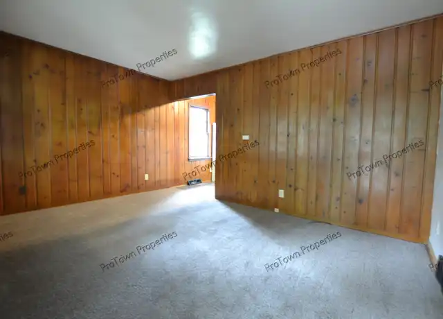 Property at 10 Riverview St Unit 5, North Aurora, IL, 60542, 1 bed, 1 bath, [object Object]