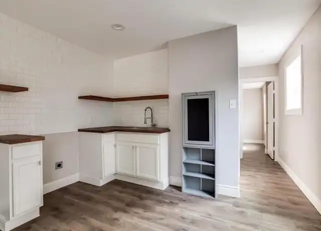 Property at 7135 Avenue C Unit 2, Houston, TX, 77011, 1 bed, 1 bath, [object Object]