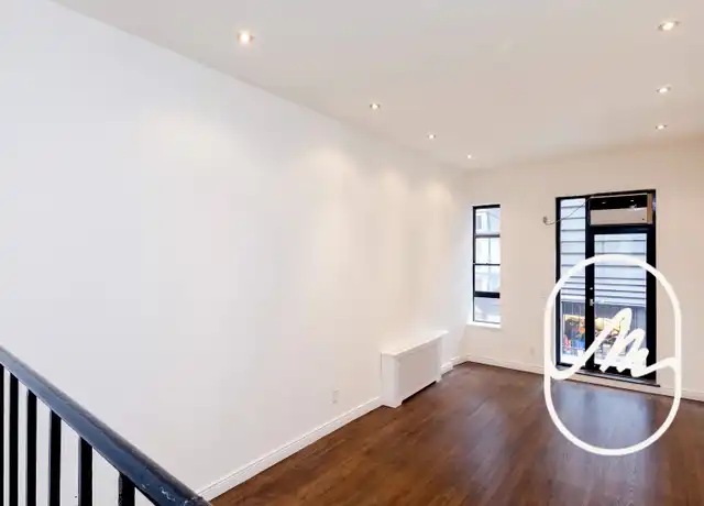 Property at 10 E 13th St Unit 2B, New York, NY, 10003, 0 beds, 1 bath, [object Object]
