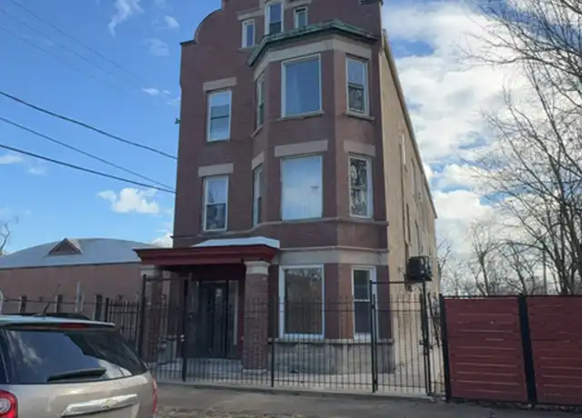 Property at 5115 S Laflin St Unit 3B, Chicago, IL, 60609, 3 beds, 1 bath, [object Object]