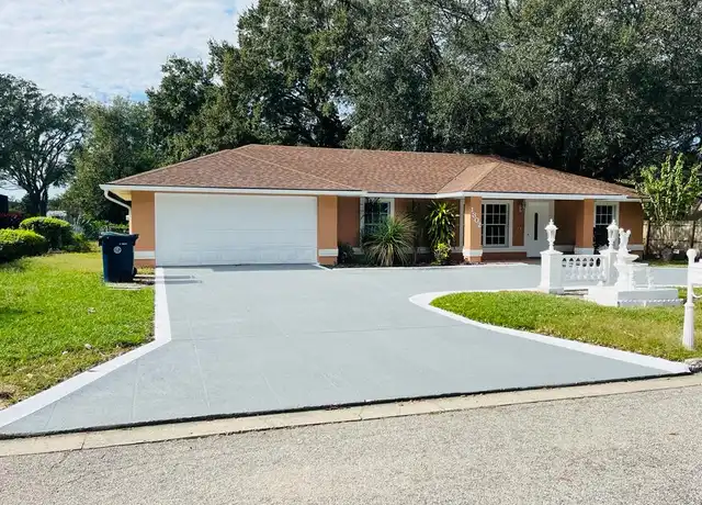 Property at 1302 Ariana Woods Cir Unit B, Auburndale, FL, 33823, 2 beds, 1 bath, [object Object]