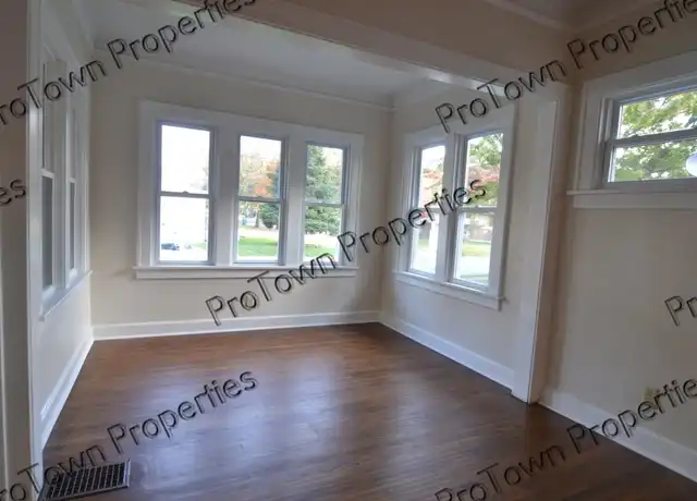 Property at 812 Morgan St, Joliet, IL, 60436, 2 beds, 1 bath, [object Object]