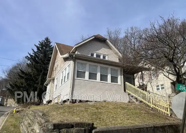Property at 2080 Manister Ct, Akron, OH, 44314, 3 beds, 1 bath, [object Object]