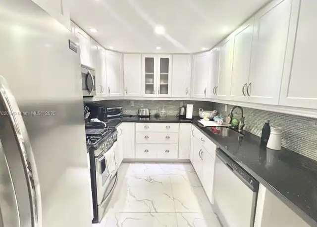 Property at 3140 S Ocean Dr #2411, Hallandale Beach, FL, 33009, 2 beds, 2 baths, [object Object]