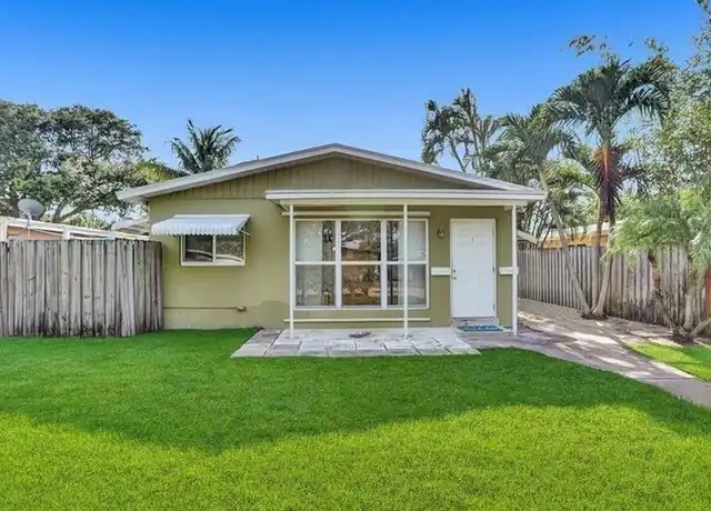 Property at 227 NE 24th Ave Unit 2, Pompano Beach, FL, 33062, 2 beds, 1 bath, [object Object]