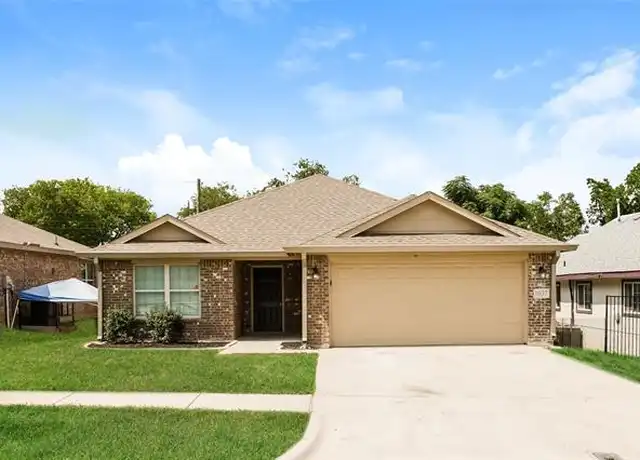 Property at 1037 E Powell Ave, Fort Worth, TX, 76104, 4 beds, 2 baths, [object Object]
