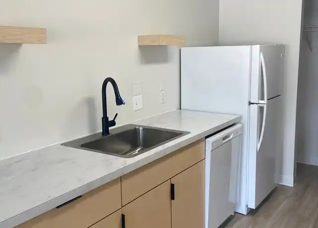 Property at 2049 30th Ave S, Grand Forks, ND, 58201, 2 beds, 1 bath, [object Object]