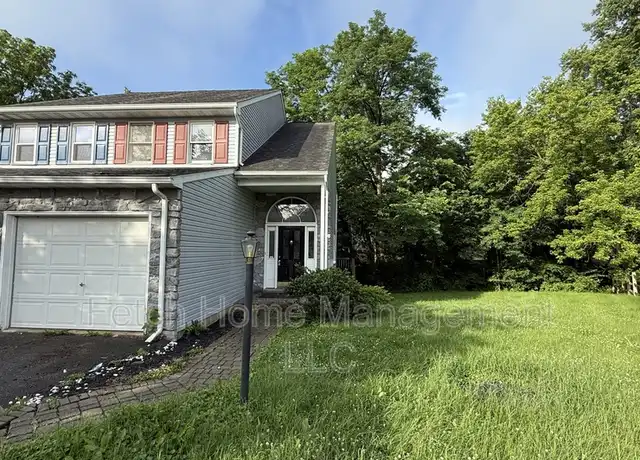 Property at 855 S Pearl St, Lancaster, PA, 17603, 2 beds, 1.5 baths, [object Object]