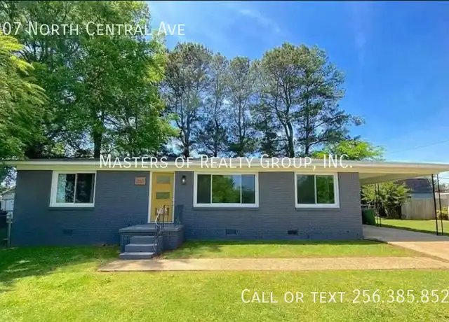 Property at 207 N Central Ave, Muscle Shoals, AL, 35661, 3 beds, 2 baths, [object Object]