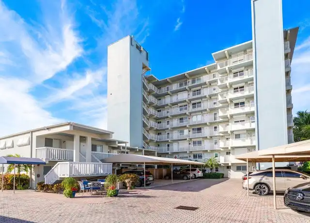 Property at 629 SE 19th Ave #202, Deerfield Beach, FL, 33441, 1 bed, 1 bath, [object Object]