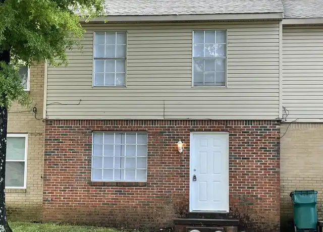 Property at 40 Carolane Dr, Jackson, TN, 38305, 2 beds, 1.5 baths, [object Object]