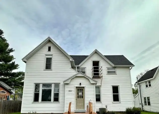 Property at 531 Cochrane St Unit 2, Eau Claire, WI, 54703, 3 beds, 1 bath, [object Object]