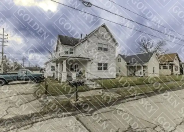 Property at 1705 W 9th St, Muncie, IN, 47302, 1 bed, 1 bath, [object Object]