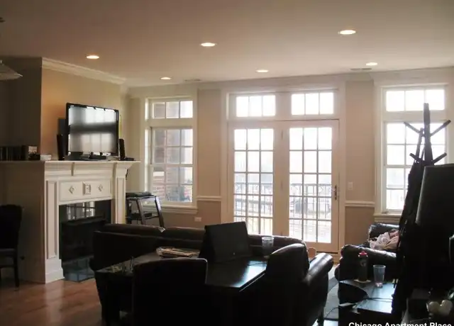 Property at 3355 N Clark St, Chicago, IL, 60657, 3 beds, 2 baths, [object Object]