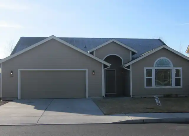 Property at 2050 NW Poplar Pl, Redmond, OR, 97756, 3 beds, 2 baths, [object Object]