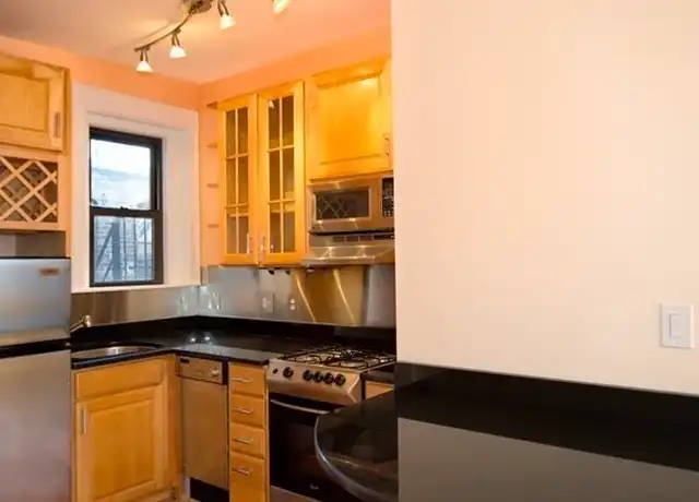 Property at 75 Burbank St #402, Boston, MA, 02115, 1 bed, 1 bath, [object Object]
