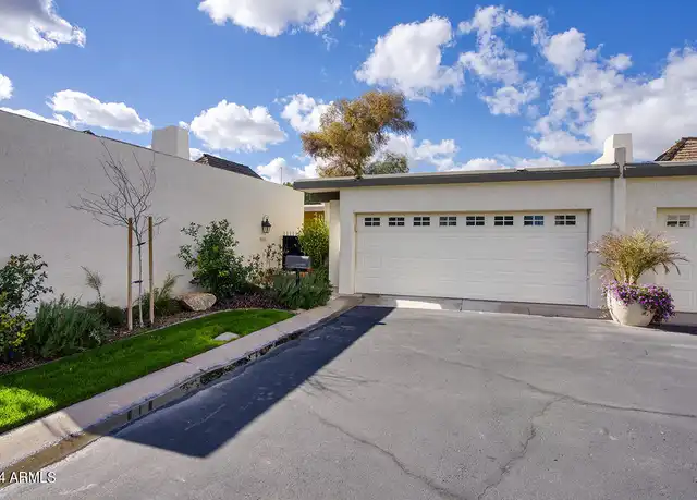 Property at 7018 N Barbados Pl, Phoenix, AZ, 85021, 2 beds, 2 baths, [object Object]