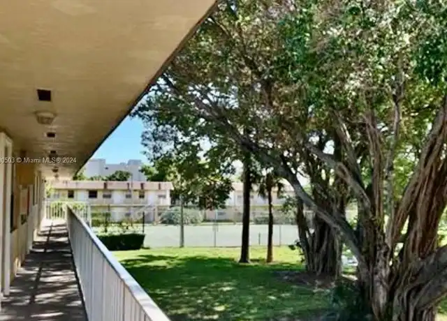 Property at 5176 NE 6th Ave Unit 5176, Oakland Park, FL, 33334, 2 beds, 1 bath, [object Object]
