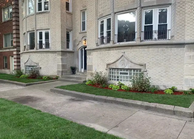 Property at 5322 1/2 S Drexel Ave Unit 1S, Chicago, IL, 60615, 3 beds, 1.5 baths, [object Object]