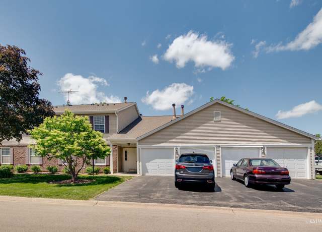 Photo of 310 Newport Ln Unit C2, Bartlett, IL 60103