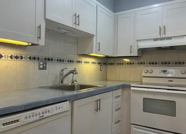 Property at 2831 Somerset Dr #106, Lauderdale Lakes, FL, 33311, 1 bed, 1 bath, [object Object]