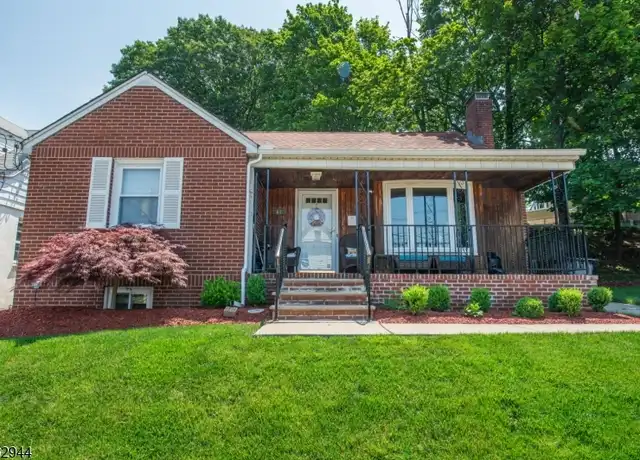 Property at 67 Providence Ave, Woodland Park, NJ, 07424, 3 beds, 1.5 baths, [object Object]