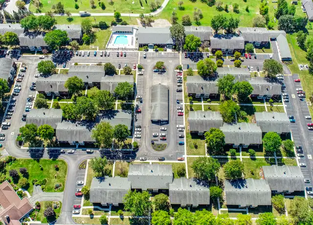Property at Stadium View Apartments - 1700 Juniper Dr, Bowling Green, OH, 43402, 1-3 bed, 1-2 bath, [object Object]