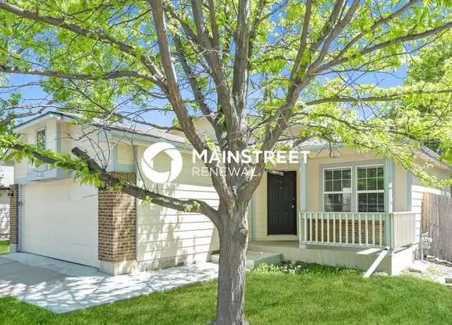 Property at 8418 S Upham Way, Littleton, CO, 80128, 4 beds, 2 baths, [object Object]