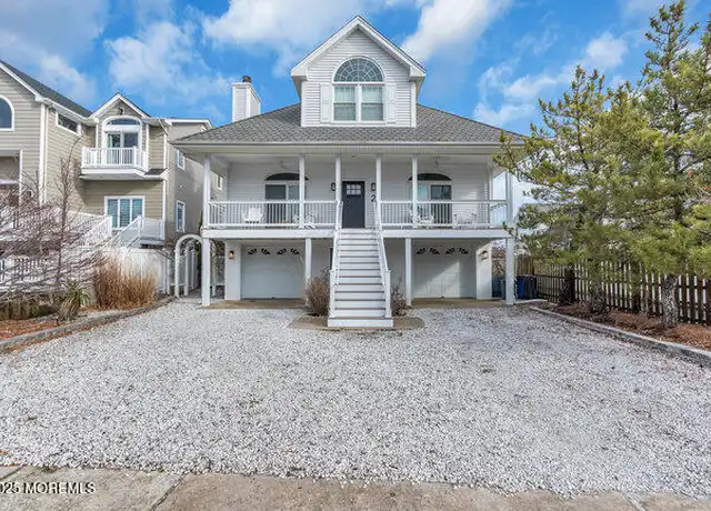 Property at 2 Captains Ct, Manasquan, NJ, 08736, 4 beds, 3.5 baths, [object Object]