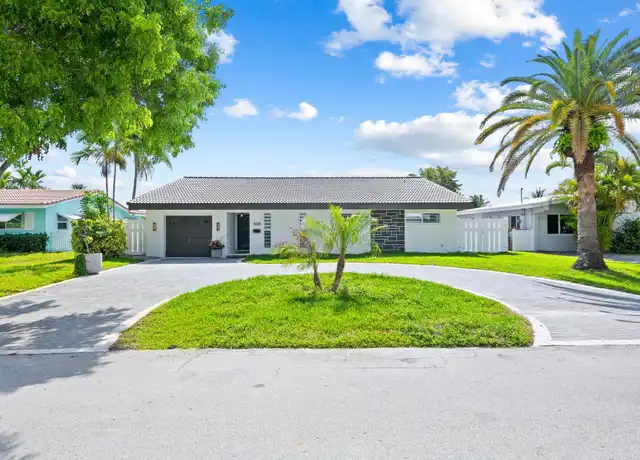 Property at 420 SE 13th Ave, Pompano Beach, FL, 33060, 3 beds, 2 baths, [object Object]