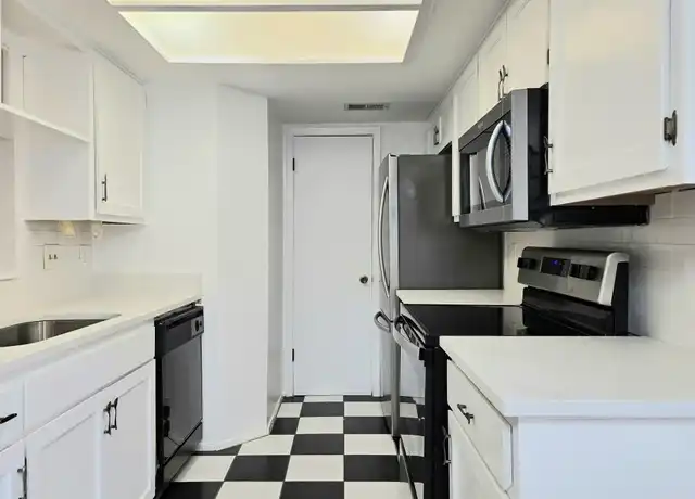Property at 2906 West Ave #10, Austin, TX, 78705, 2 beds, 1.5 baths, [object Object]