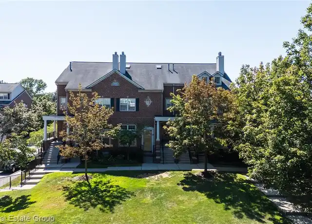 Property at 16926 Farmington Rd, Livonia, MI, 48154, 3 beds, 2.5 baths, [object Object]