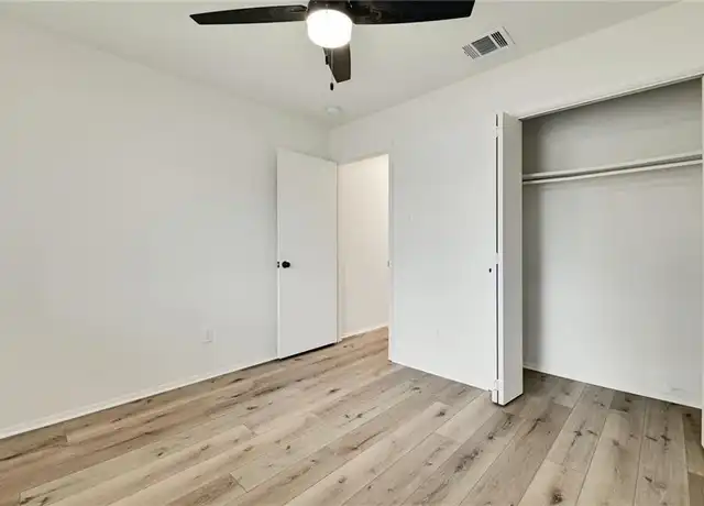 Property at 1602 W Braker Ln Unit B, Austin, TX, 78758, 2 beds, 1 bath, [object Object]