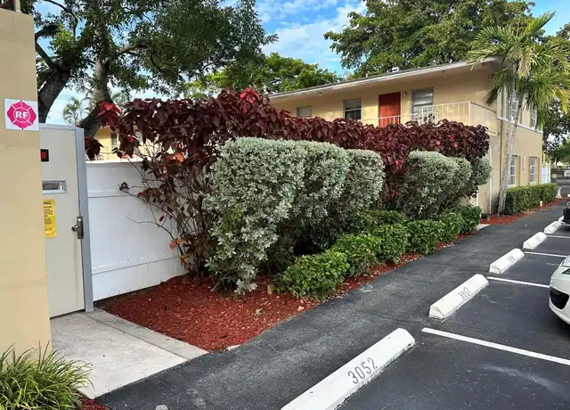 Property at 305 NE 16th St, Fort Lauderdale, FL, 33304, 2 beds, 1 bath, [object Object]