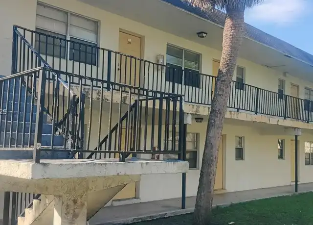 Property at 4160 NW 21st St Unit 236-C, Lauderhill, FL, 33313, 2 beds, 1 bath, [object Object]