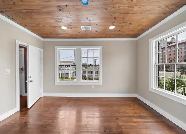 Property at 1811 21st St Unit 1, Galveston, TX, 77550, 2 beds, 1 bath, [object Object]