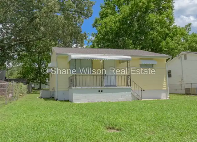 Property at 804 Henderson Ave, Rossville, GA, 30741, 2 beds, 1 bath, [object Object]